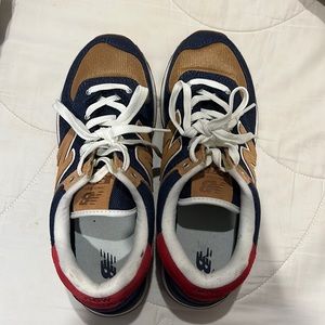Lightly worn New Balance